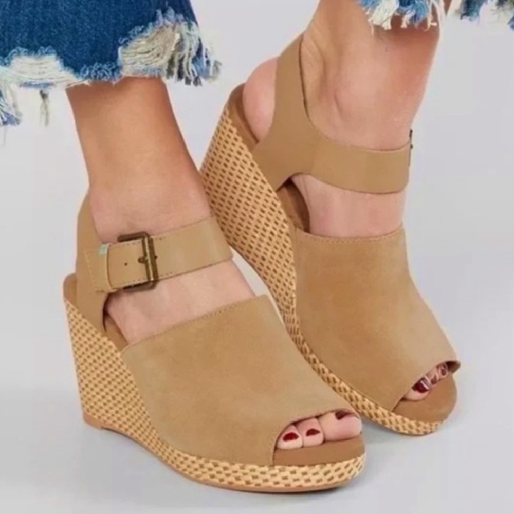 NEW TOMS Tropez Wedge Slingback Sandal in Honey Suede Size 7